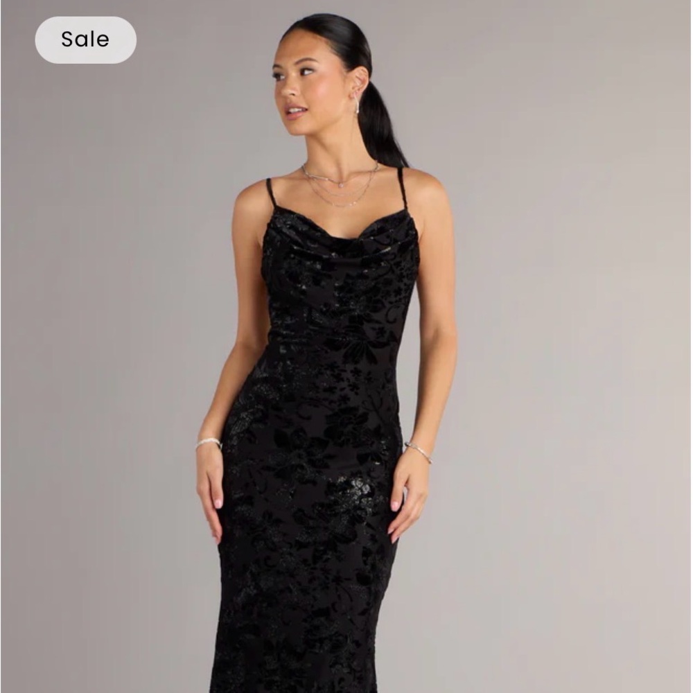 Formal Black Velvet Dress Mermaid Flare Low Back Spaghetti Strap Cowl Neck